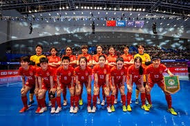 什么是“博弈中的相关平衡”？解析赌场内玩家自发形成的默契竞争。（从赌场玩家的默契竞争看博弈论中的相关均衡）