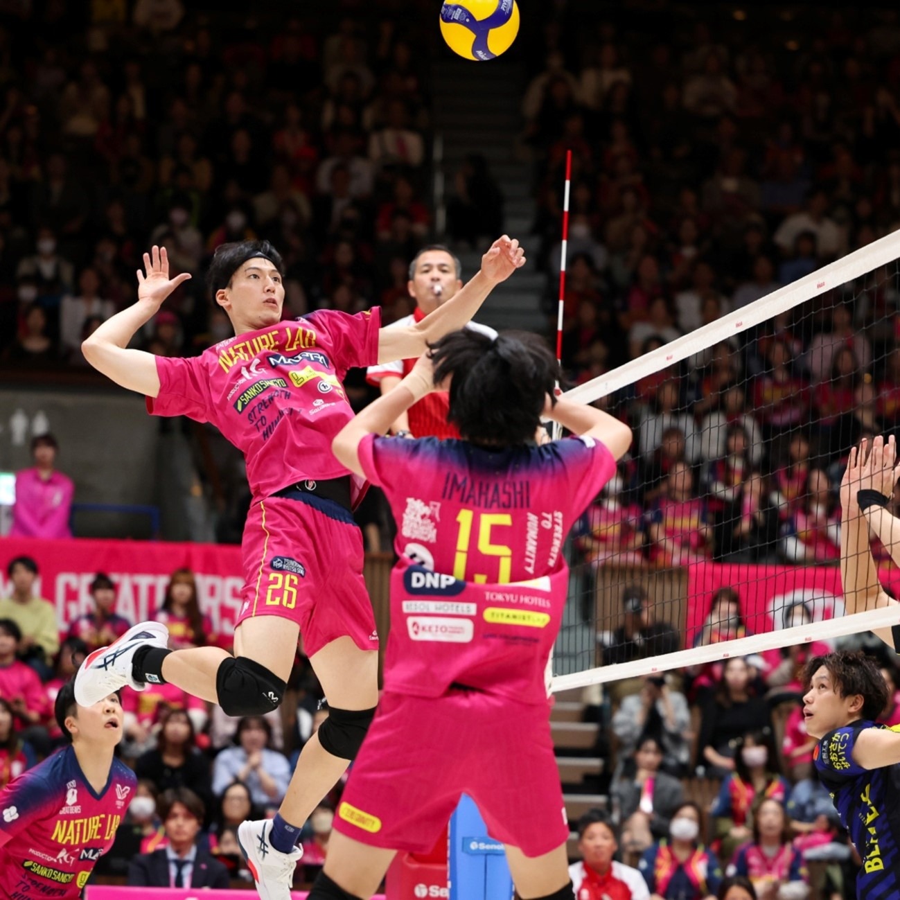 2025年哈兰德10次头球破门追平个人纪录，各大联赛仅次于凯恩